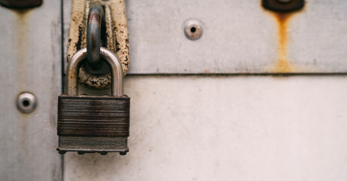 Single vs. Double Deadbolt Installation: Which Does Your Queens Door Need? — Bay Terrace Locksmith